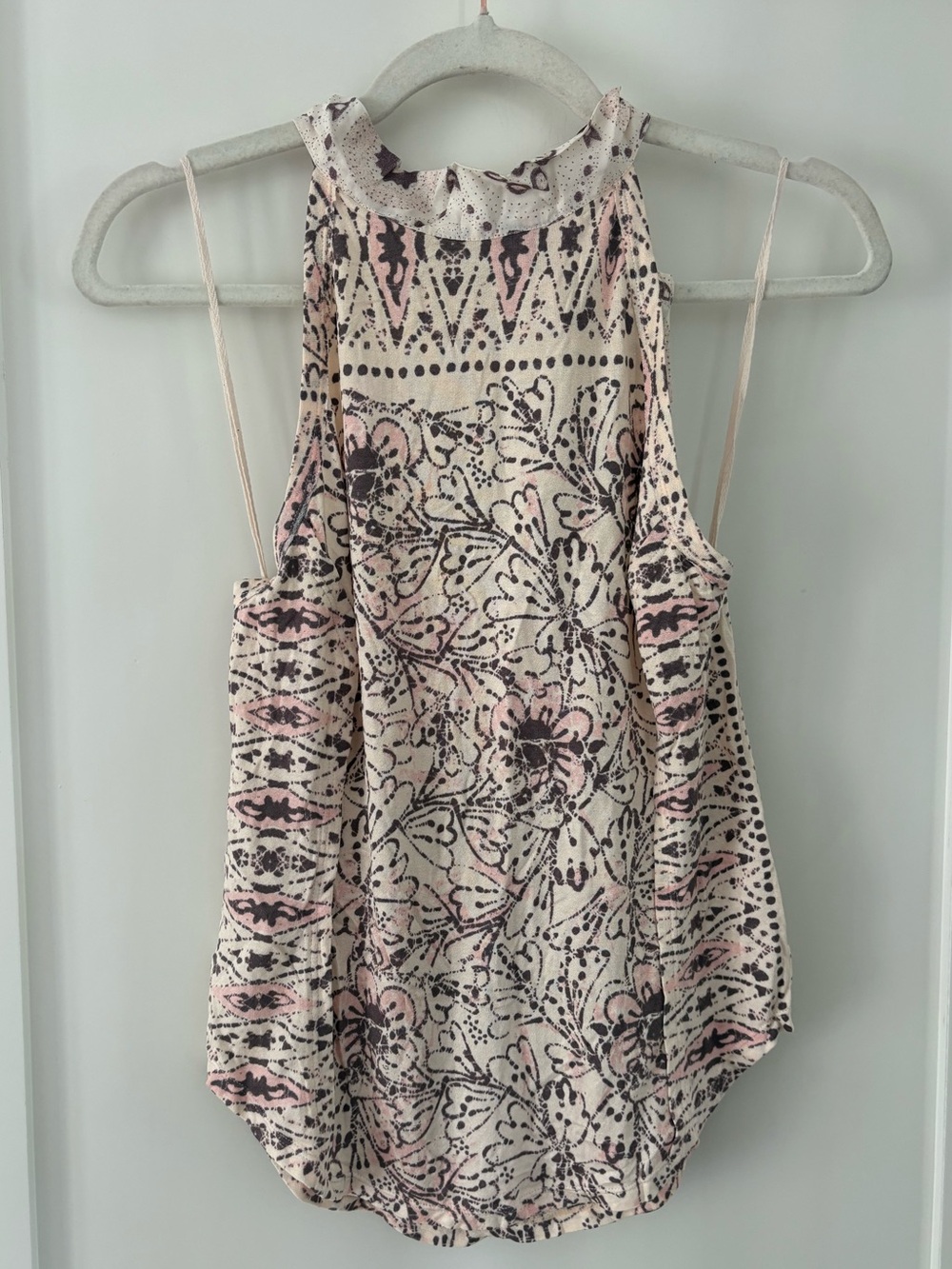 Free People NWT Boho Halter Top – Open Back Tie Neck – Size Large